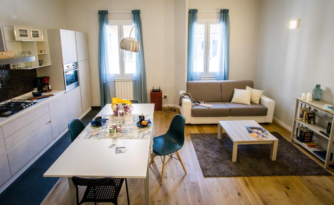 Acacia Firenze - Dalia Apartment ภายนอก รูปภาพ