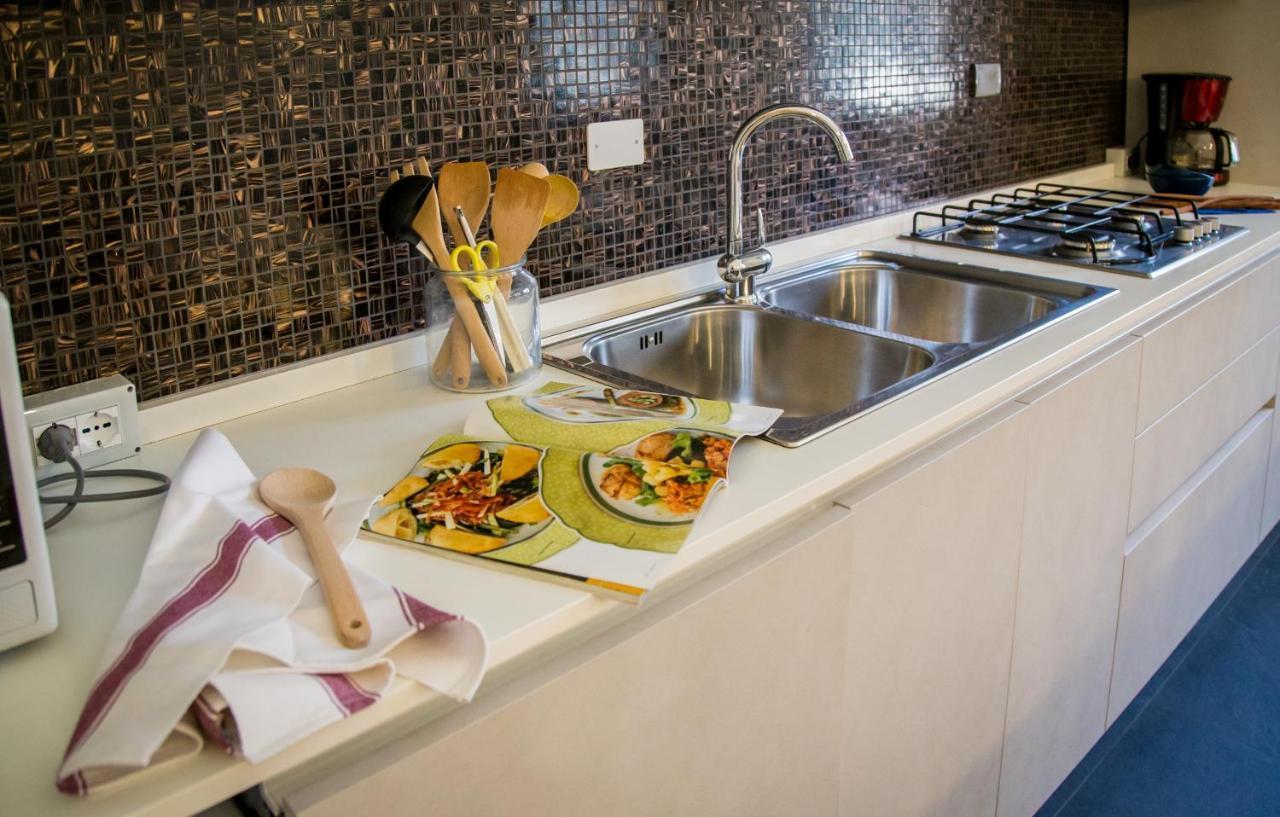 Acacia Firenze - Dalia Apartment ภายนอก รูปภาพ